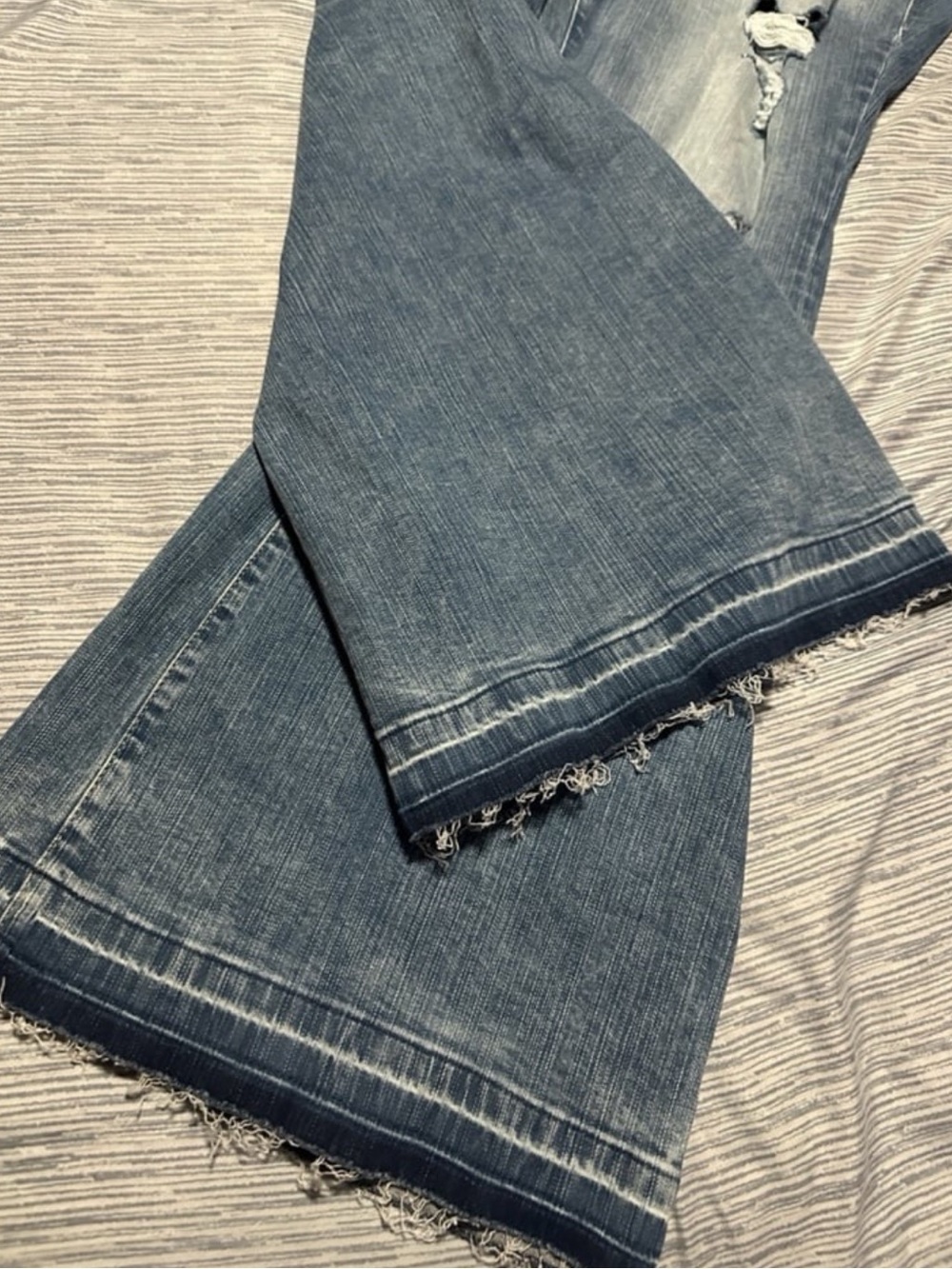 Torrid - Picture 2 of 5